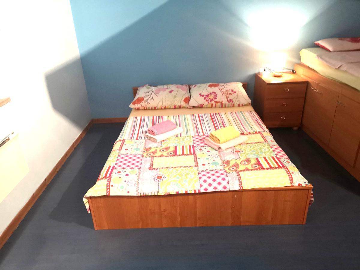 Apartment Vanja Pula Bagian luar foto